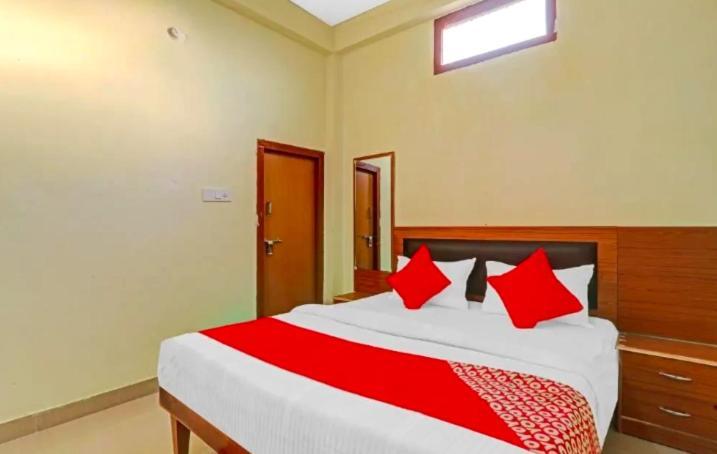 Kk Guest House Lucknow Esterno foto